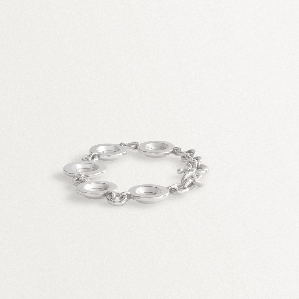 The plate bracelet