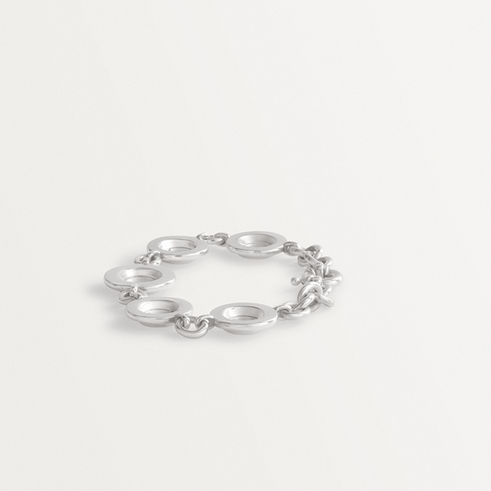The plate bracelet